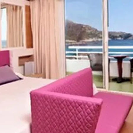 & S'entrador Playa