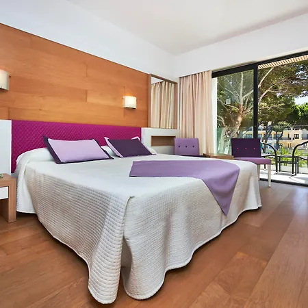 & S'entrador Playa Otel 4*